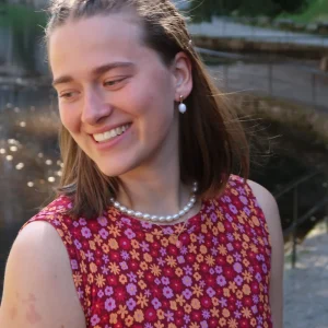 Eliora - Hals
