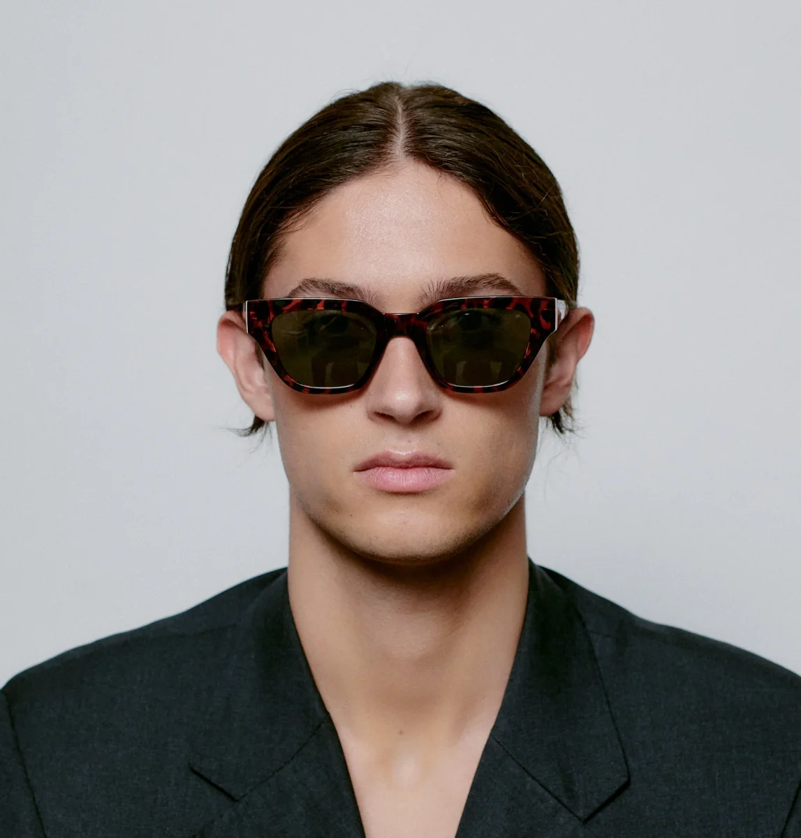 A.Kjærbede - Kaws solbrille Demi tortoise - Image 4