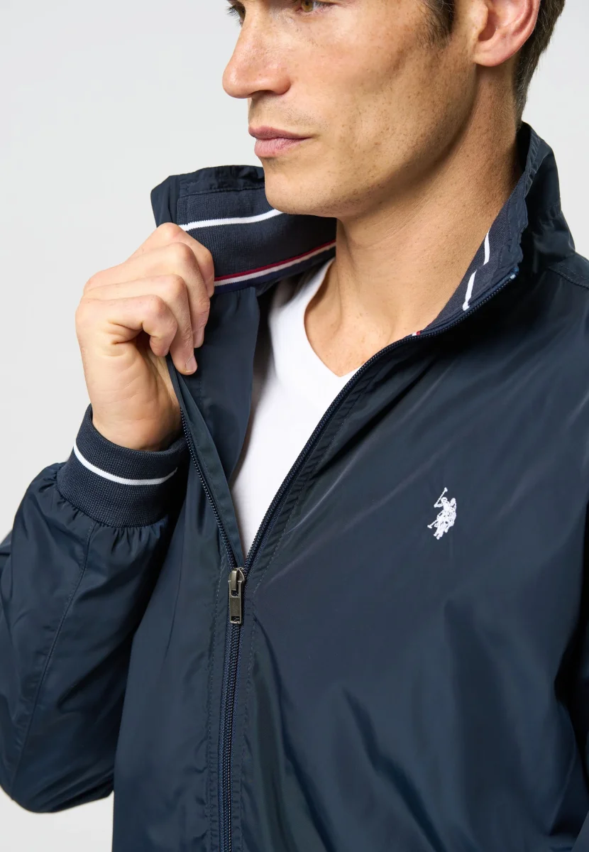 UMCole Jacket - Image 5