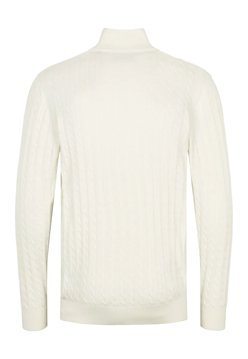 UMRomeo Half-zip Cable Knit - Image 9