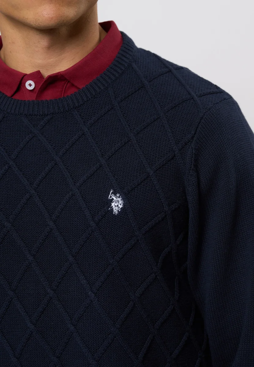 UMRemy Knit - Image 3