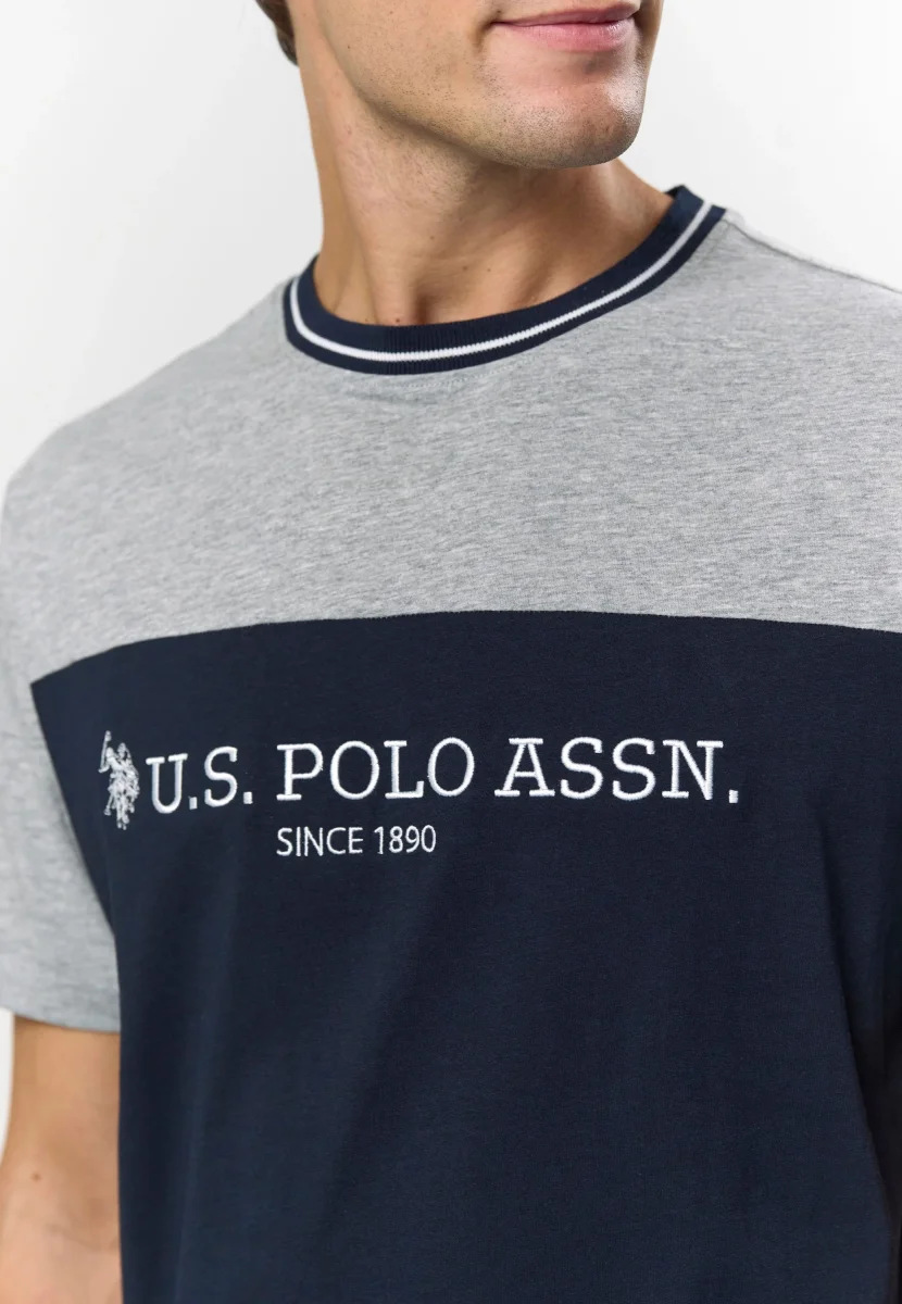 UMCarlo T-shirt - Image 3