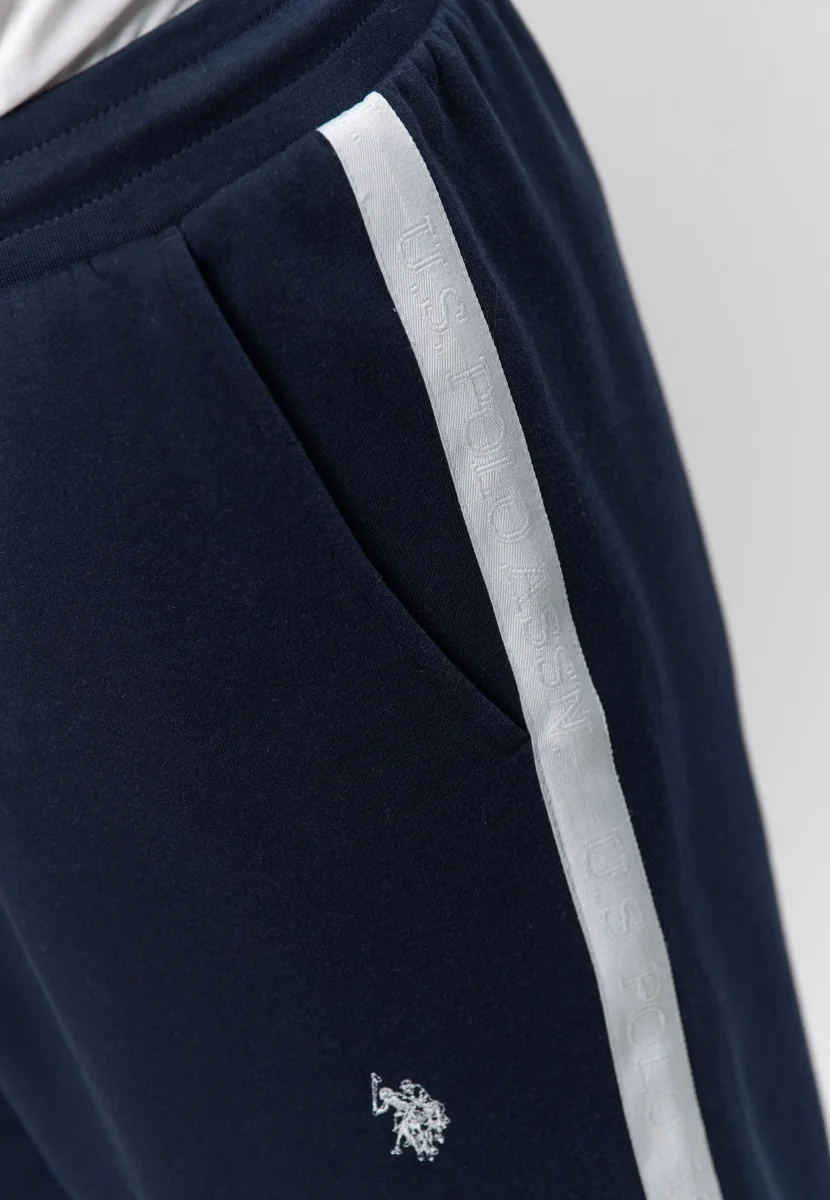 UMCasper Sweatshorts - Image 3