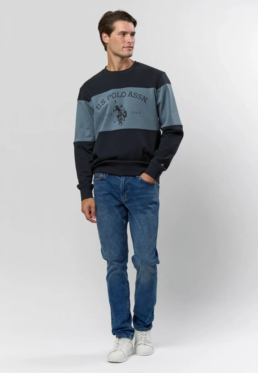 UMCay Sweatshirt - Image 5