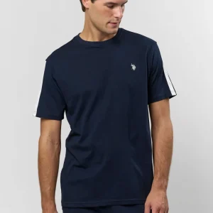 UMCarl T-shirt