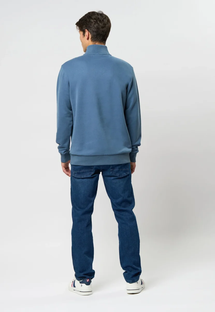 UMKurt Half-zip Sweatshirt - Image 6