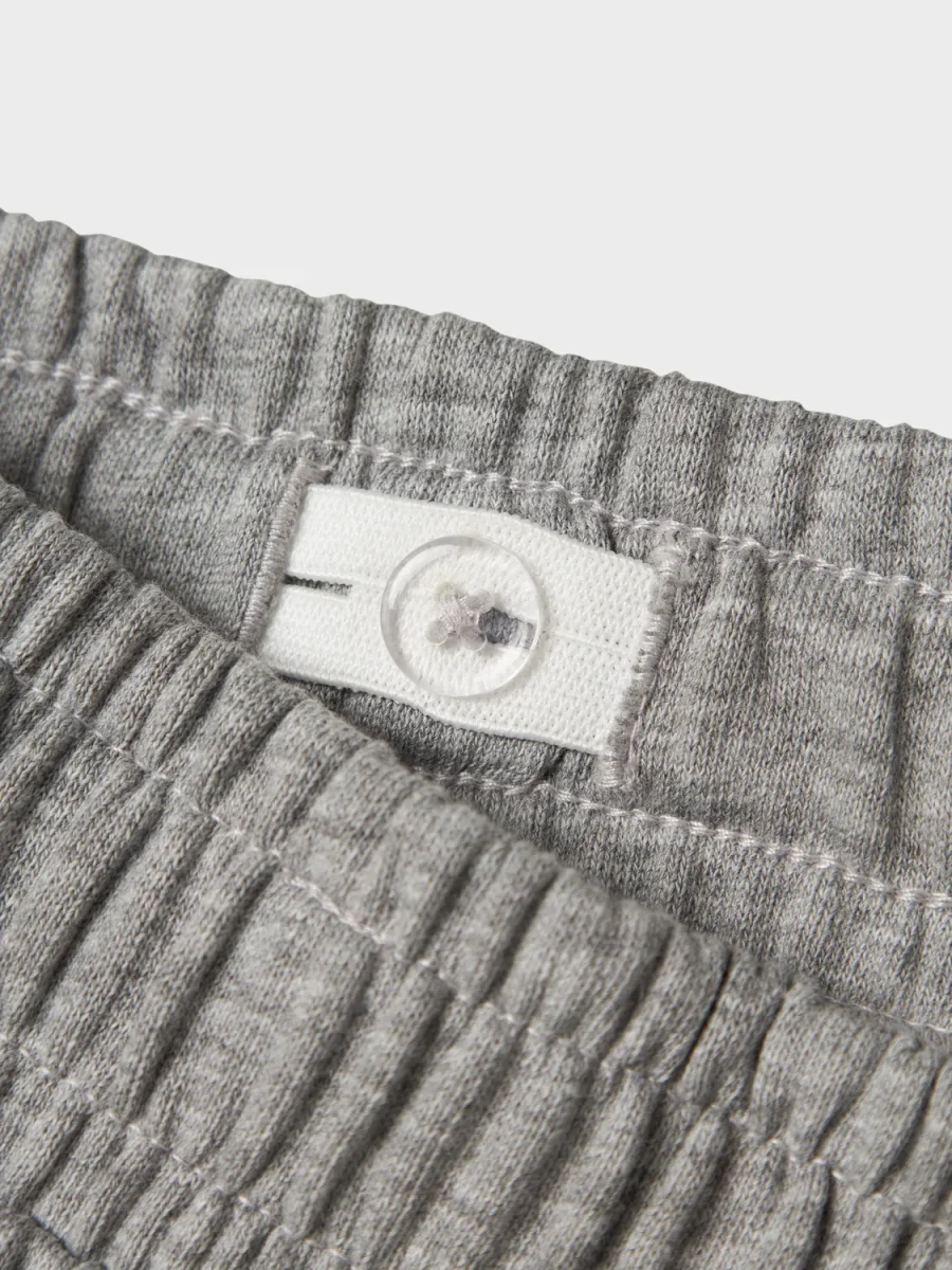 NKNCYBER SWEAT SHORTS - Image 5