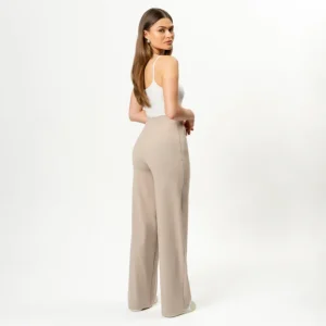 Asana Relaxed Straight